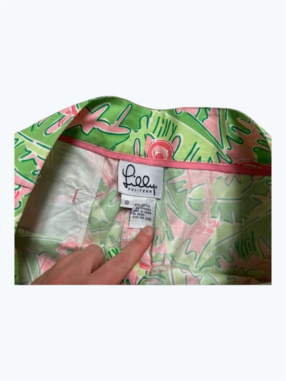 Lilly Pulitzer Pink and Green Tropical Monkey Capri Pants    NWOT    size 10 - Picture 4 of 12
